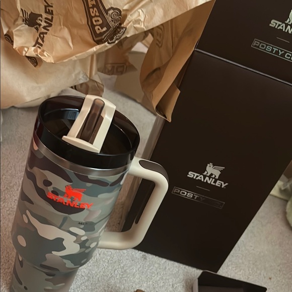 Stanley Post Malone Camouflage Travel Tumbler 40oz - Picture 6 of 6